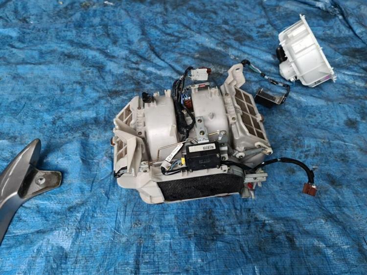 Мотор печки Хонда Легенд в Куйбышеве 206136