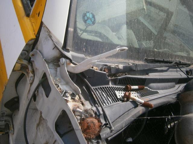 Решетка под лобовое стекло Тойота Хайлюкс Сурф в Куйбышеве 29486